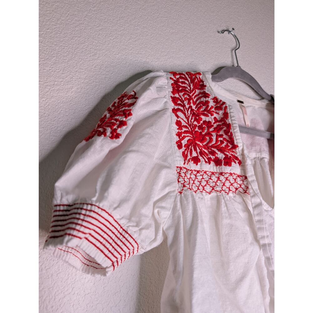 Free People Embroidered Peasant Blouse M Boho Floral Coquette Vacation Beach - Picture 4 of 7